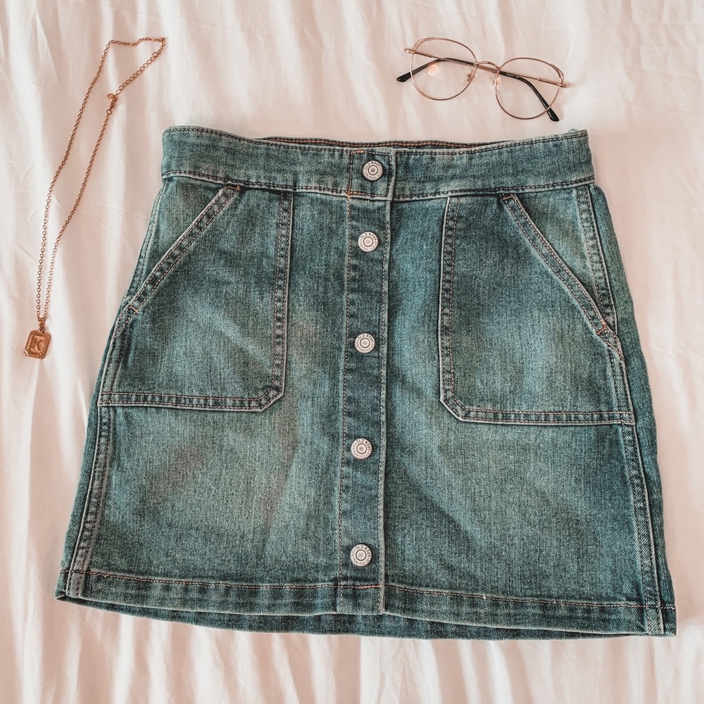 girls jean skirt!